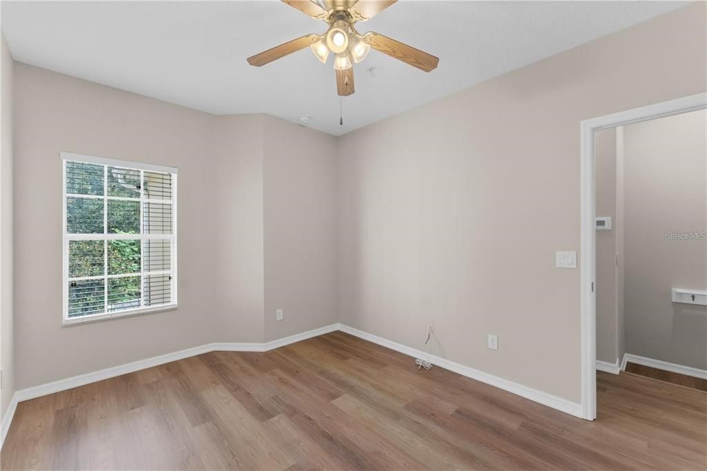 На продажу: $275,000 (3 спален, 2 ванн, 1695 Квадратных фут)