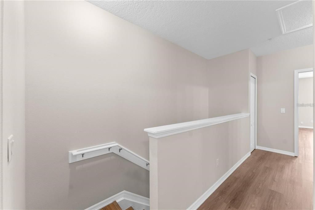 На продажу: $275,000 (3 спален, 2 ванн, 1695 Квадратных фут)