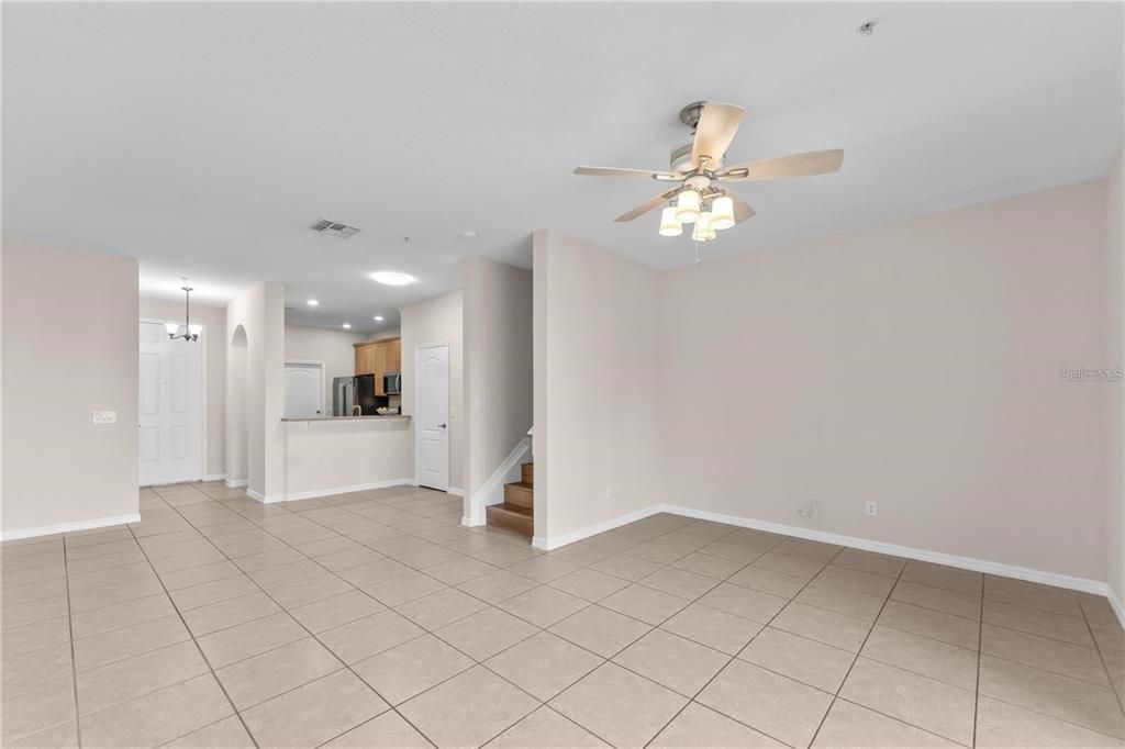 На продажу: $275,000 (3 спален, 2 ванн, 1695 Квадратных фут)