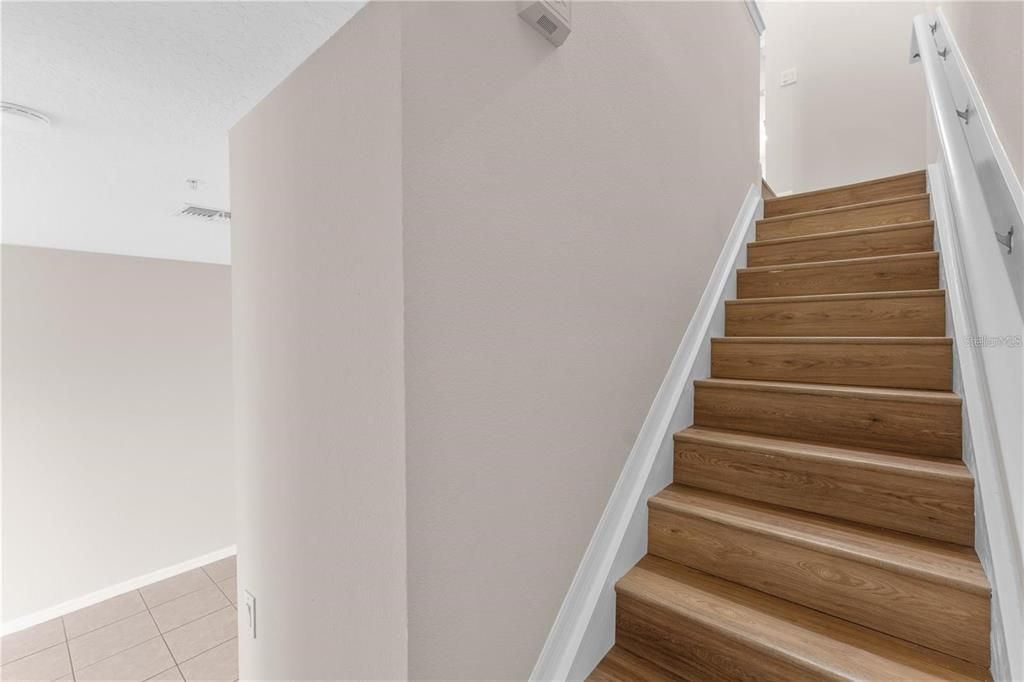 На продажу: $275,000 (3 спален, 2 ванн, 1695 Квадратных фут)