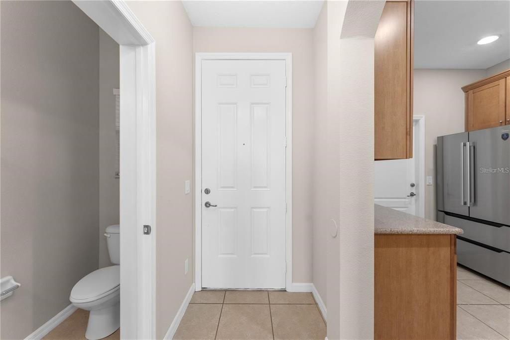 На продажу: $275,000 (3 спален, 2 ванн, 1695 Квадратных фут)