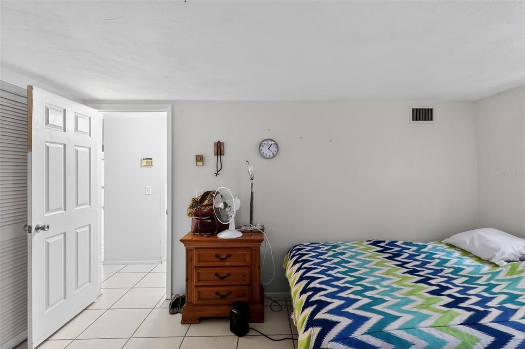 For Sale: $179,900 (2 beds, 2 baths, 1092 Square Feet)