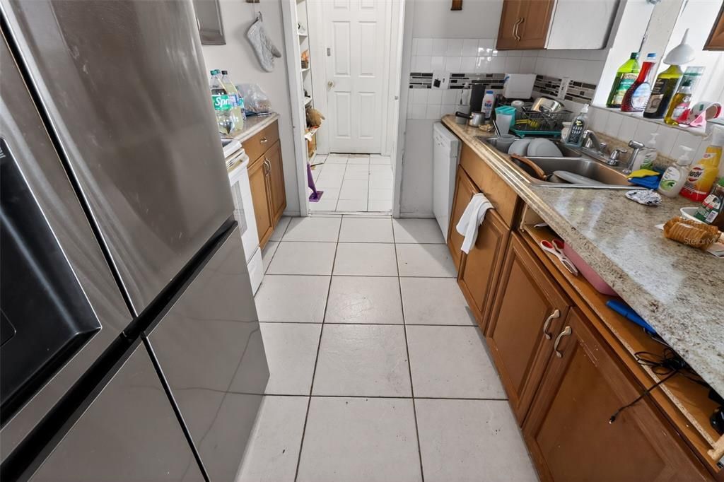 For Sale: $179,900 (2 beds, 2 baths, 1092 Square Feet)