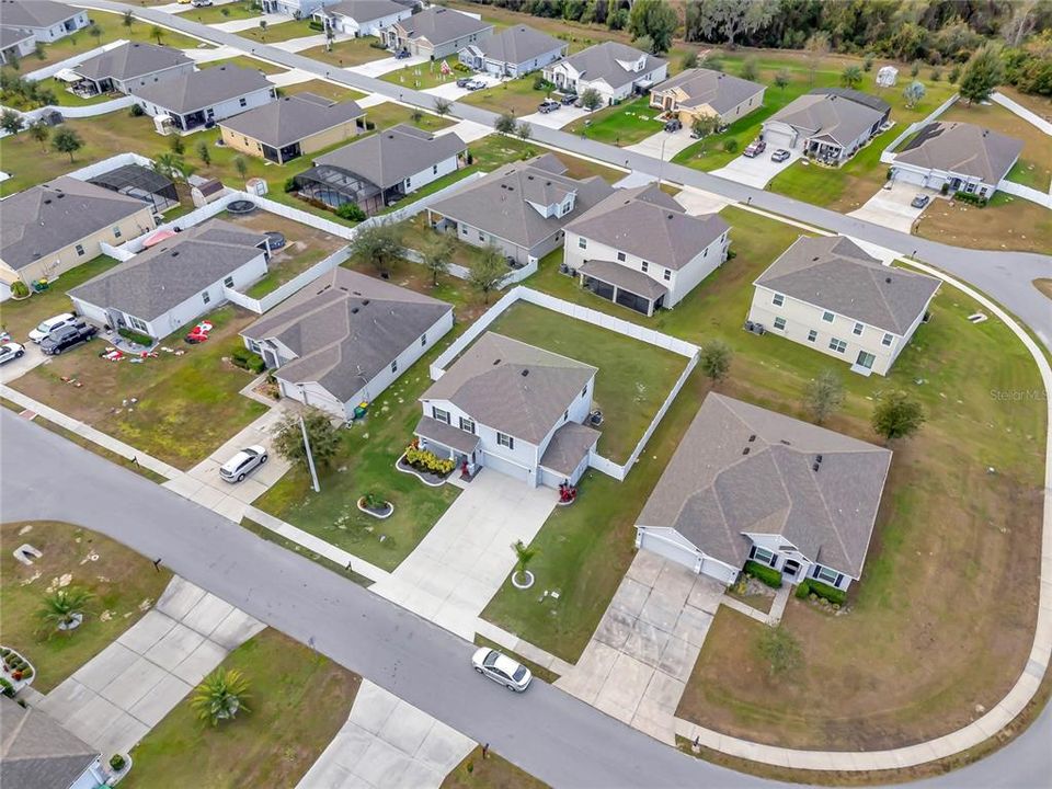 For Sale: $450,000 (4 beds, 2 baths, 2714 Square Feet)