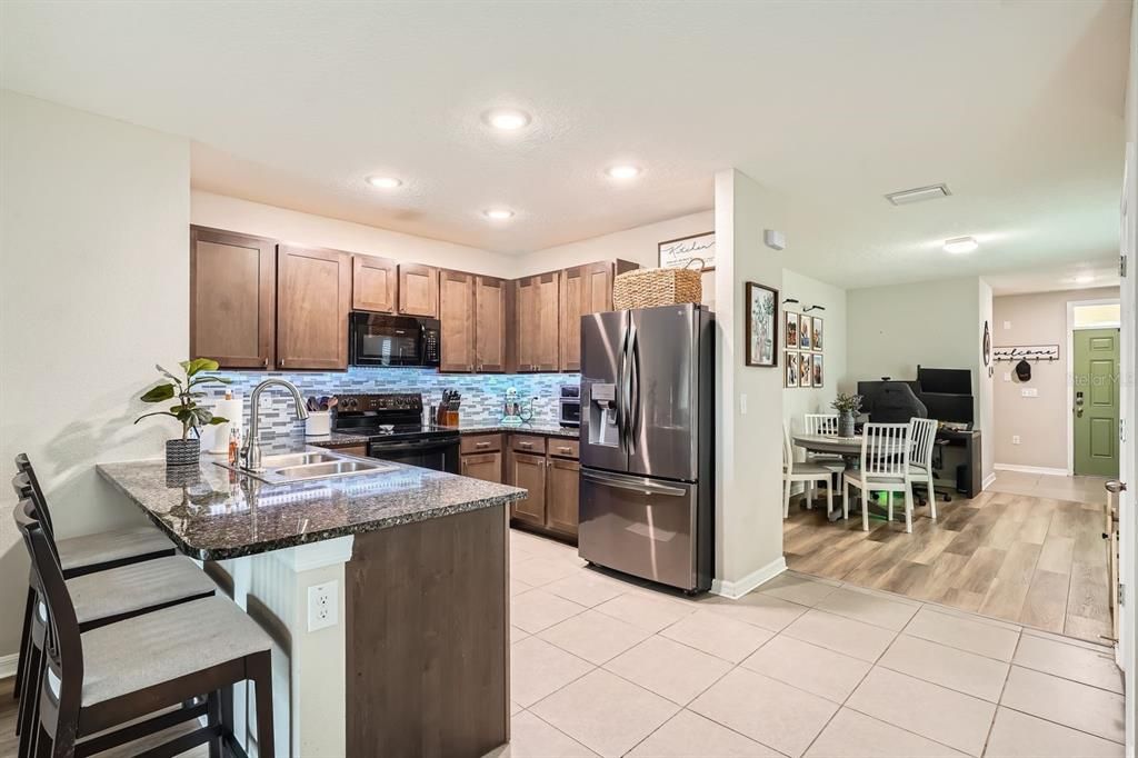 На продажу: $320,000 (3 спален, 2 ванн, 1516 Квадратных фут)