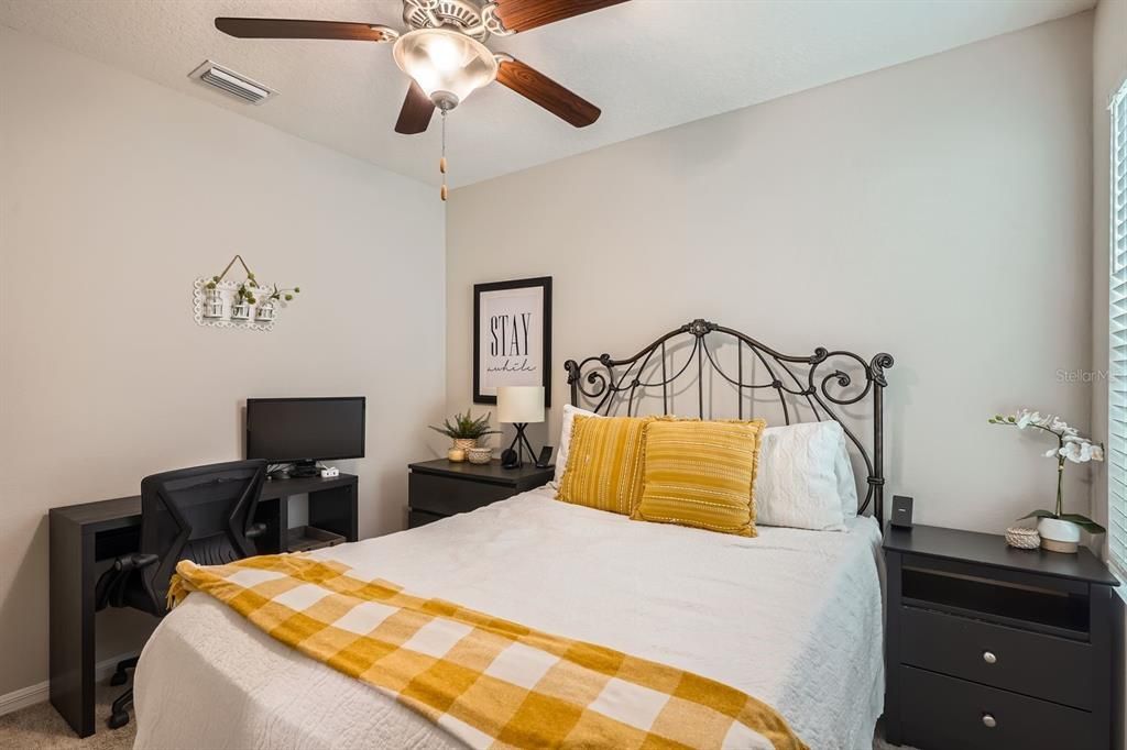 На продажу: $320,000 (3 спален, 2 ванн, 1516 Квадратных фут)