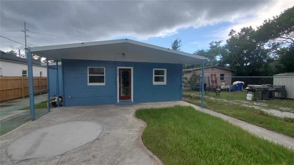 For Sale: $269,900 (4 beds, 2 baths, 1677 Square Feet)