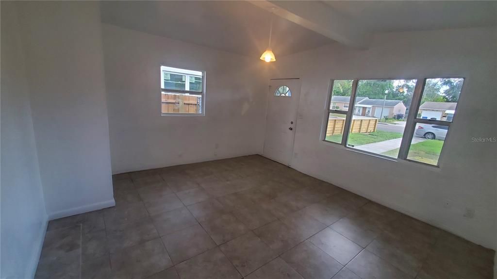 For Sale: $269,900 (4 beds, 2 baths, 1677 Square Feet)