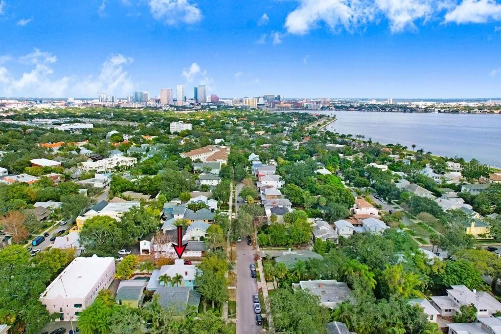 For Sale: $2,000,000 (3 beds, 2 baths, 2378 Square Feet)