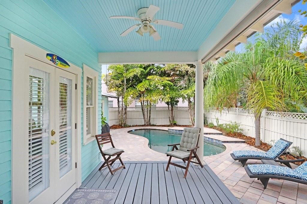 For Sale: $2,000,000 (3 beds, 2 baths, 2378 Square Feet)