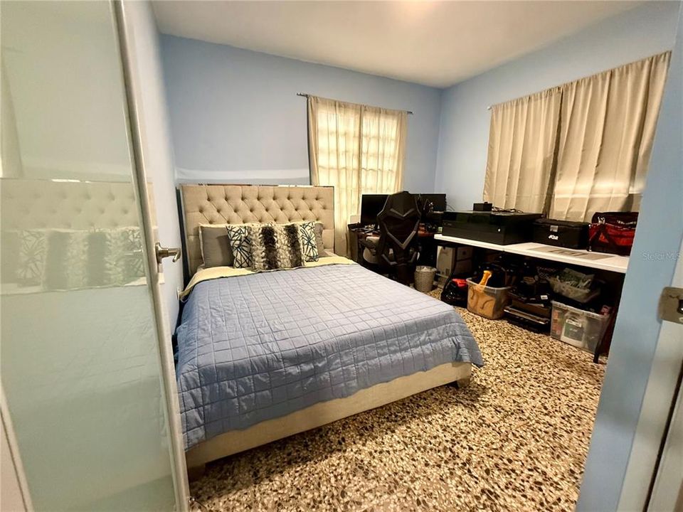 For Sale: $169,000 (3 beds, 2 baths, 1190 Square Feet)