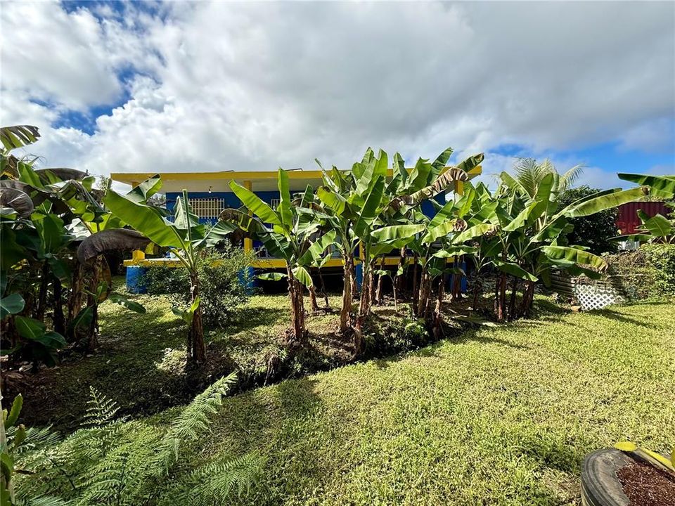 For Sale: $169,000 (3 beds, 2 baths, 1190 Square Feet)