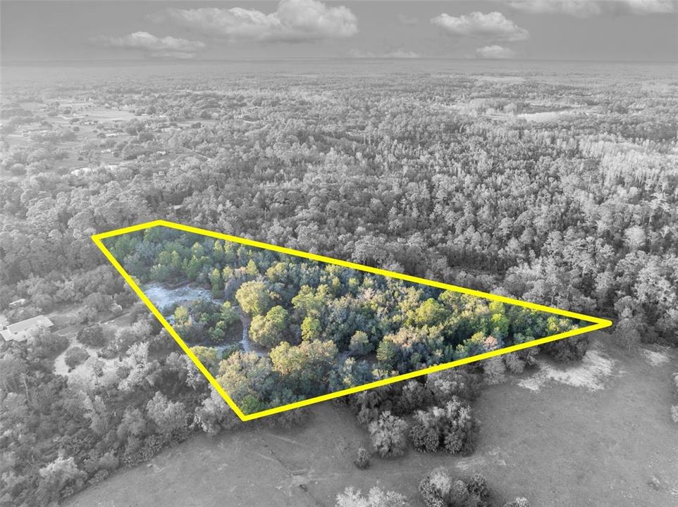 На продажу: $239,000 (3.57 acres)