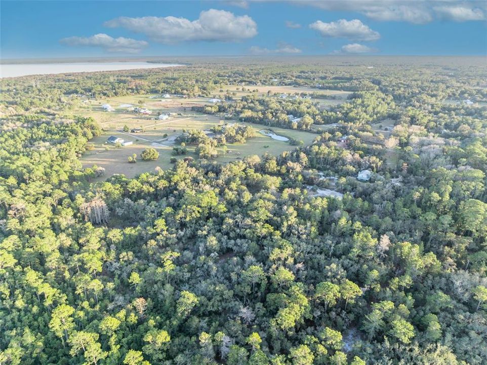 На продажу: $239,000 (3.57 acres)