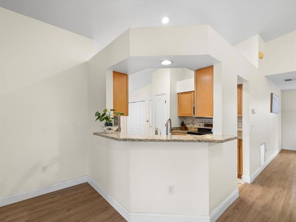 En Venta: $359,900 (2 camas, 2 baños, 1777 Pies cuadrados)