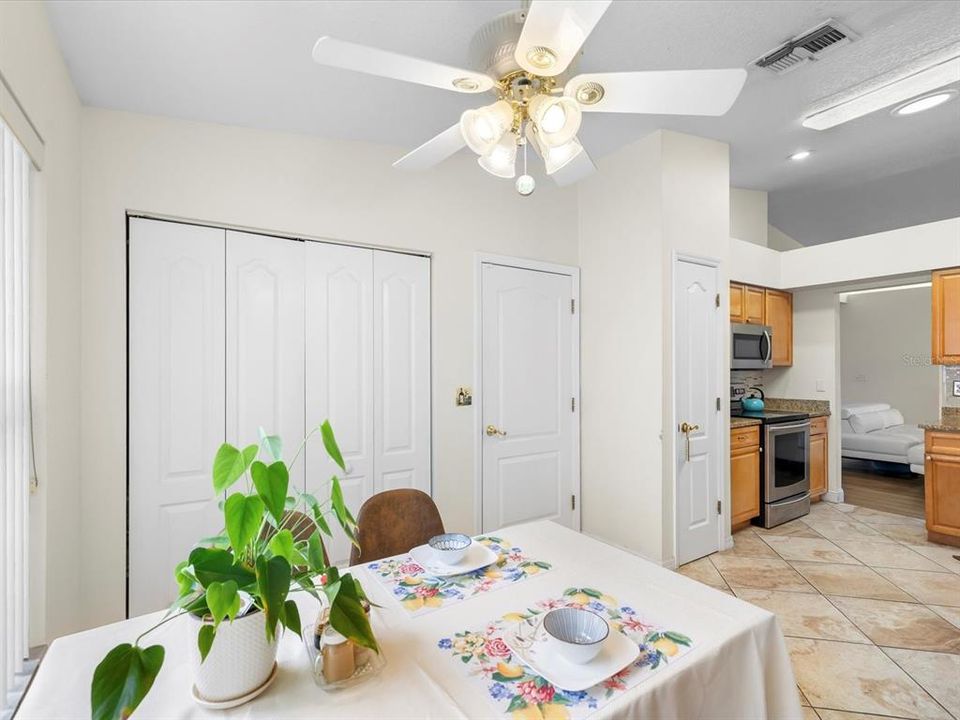 En Venta: $359,900 (2 camas, 2 baños, 1777 Pies cuadrados)