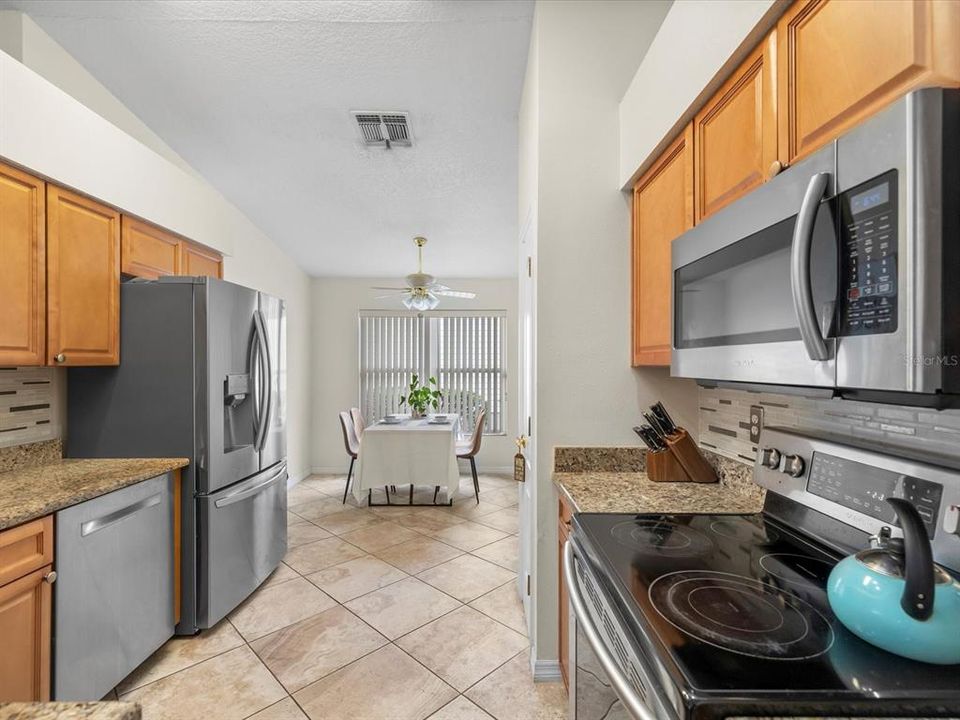 En Venta: $359,900 (2 camas, 2 baños, 1777 Pies cuadrados)