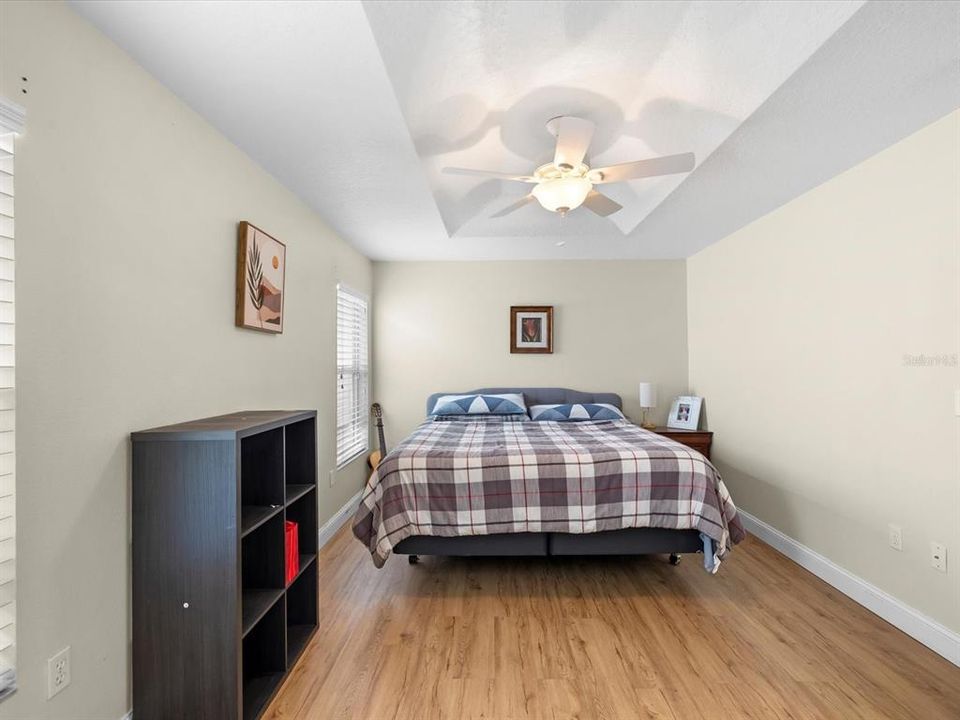 En Venta: $359,900 (2 camas, 2 baños, 1777 Pies cuadrados)