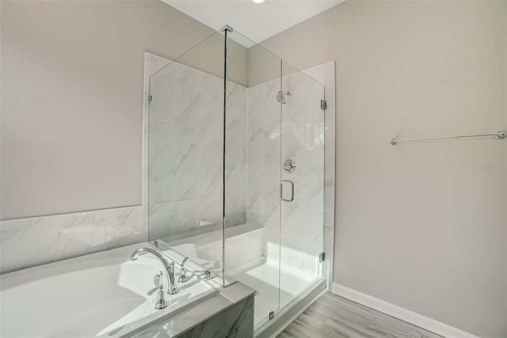 出租: $2,500 (4 贝兹, 2 浴室, 1862 平方英尺)