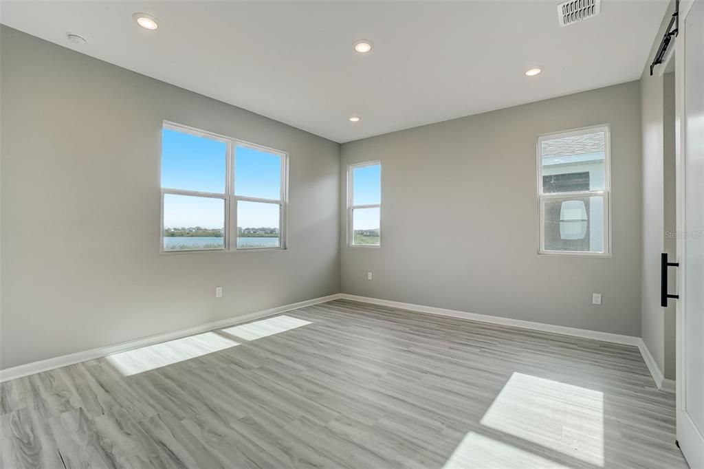 出租: $2,500 (4 贝兹, 2 浴室, 1862 平方英尺)