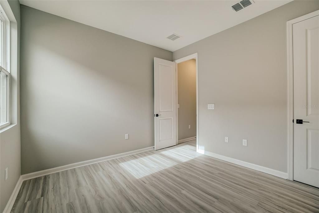 出租: $2,500 (4 贝兹, 2 浴室, 1862 平方英尺)