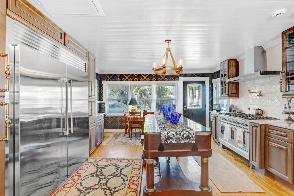 For Sale: $899,900 (4 beds, 5 baths, 3374 Square Feet)