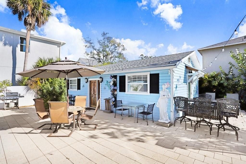 For Sale: $899,900 (4 beds, 5 baths, 3374 Square Feet)