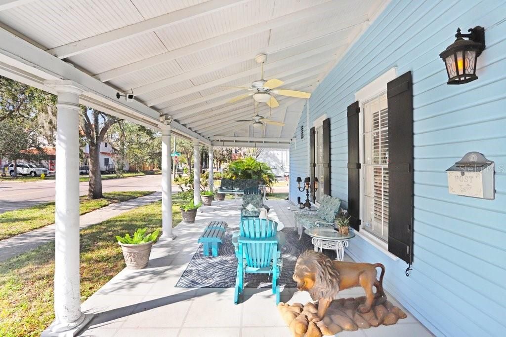 For Sale: $899,900 (4 beds, 5 baths, 3374 Square Feet)