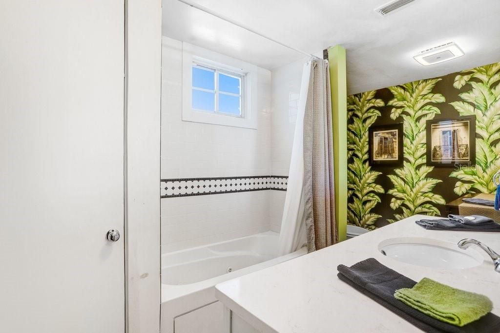 For Sale: $899,900 (4 beds, 5 baths, 3374 Square Feet)