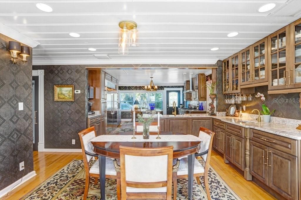 For Sale: $899,900 (4 beds, 5 baths, 3374 Square Feet)