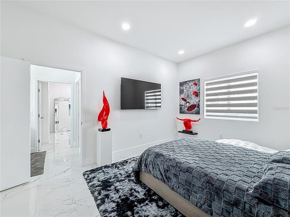 For Sale: $1,890,000 (3 beds, 1 baths, 3144 Square Feet)