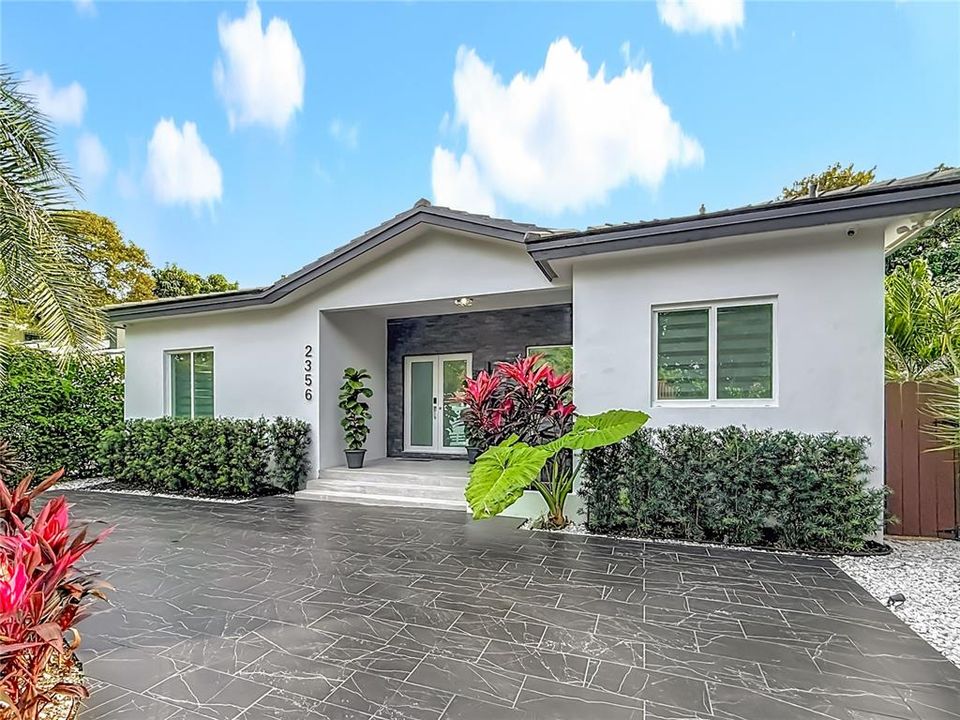 For Sale: $1,890,000 (3 beds, 1 baths, 3144 Square Feet)