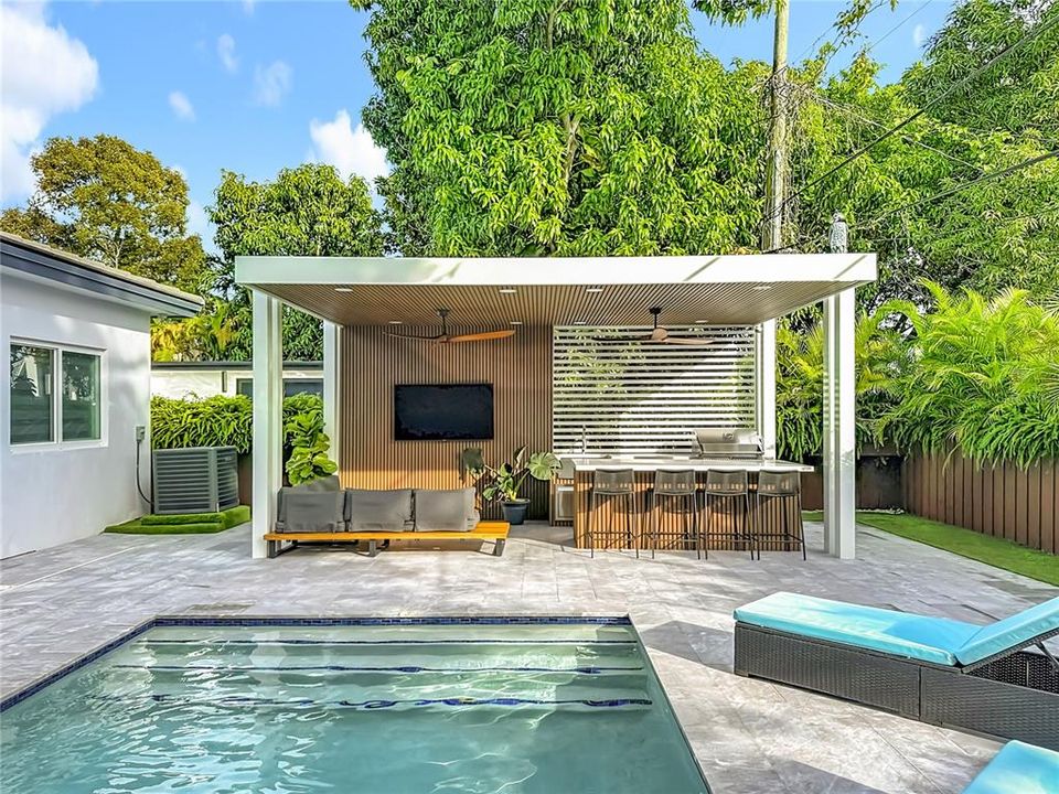 For Sale: $1,890,000 (3 beds, 1 baths, 3144 Square Feet)