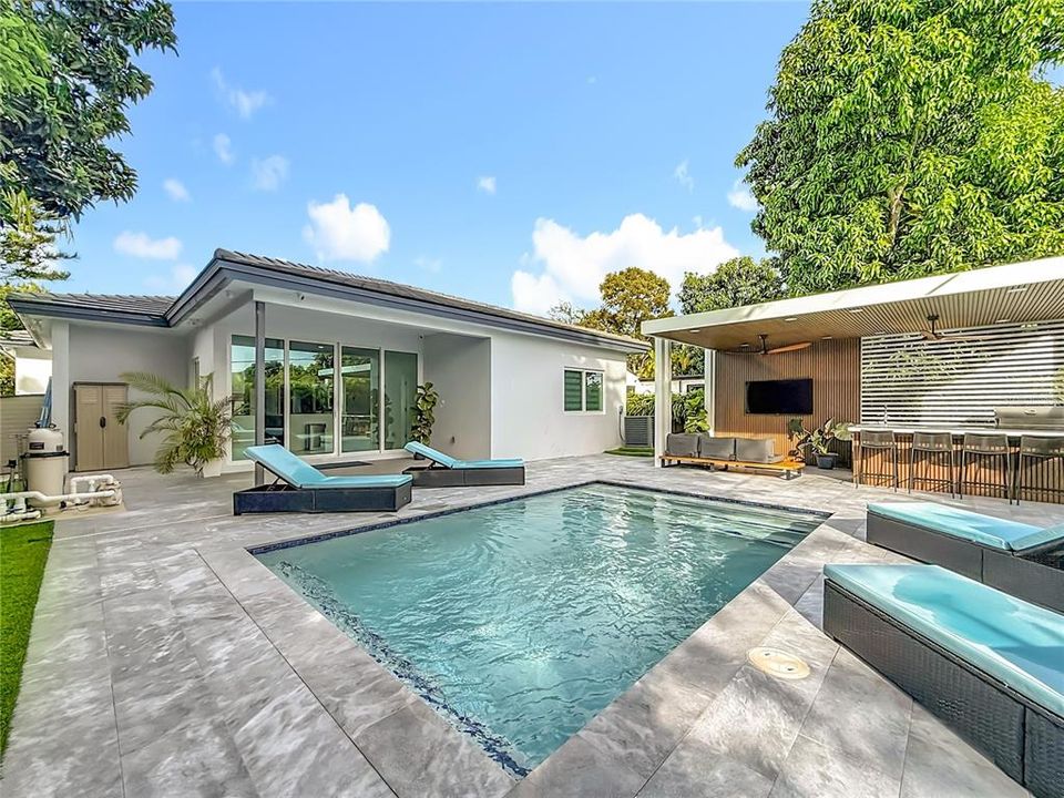 For Sale: $1,890,000 (3 beds, 1 baths, 3144 Square Feet)