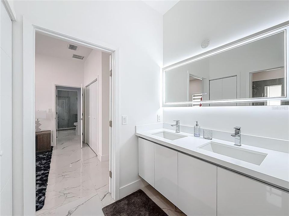 For Sale: $1,890,000 (3 beds, 1 baths, 3144 Square Feet)