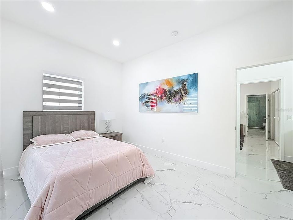 For Sale: $1,890,000 (3 beds, 1 baths, 3144 Square Feet)