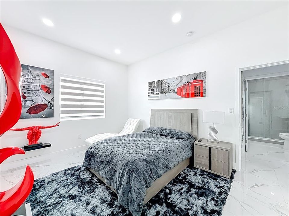 For Sale: $1,890,000 (3 beds, 1 baths, 3144 Square Feet)