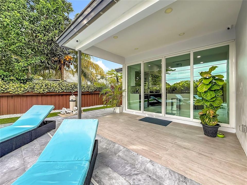 For Sale: $1,890,000 (3 beds, 1 baths, 3144 Square Feet)