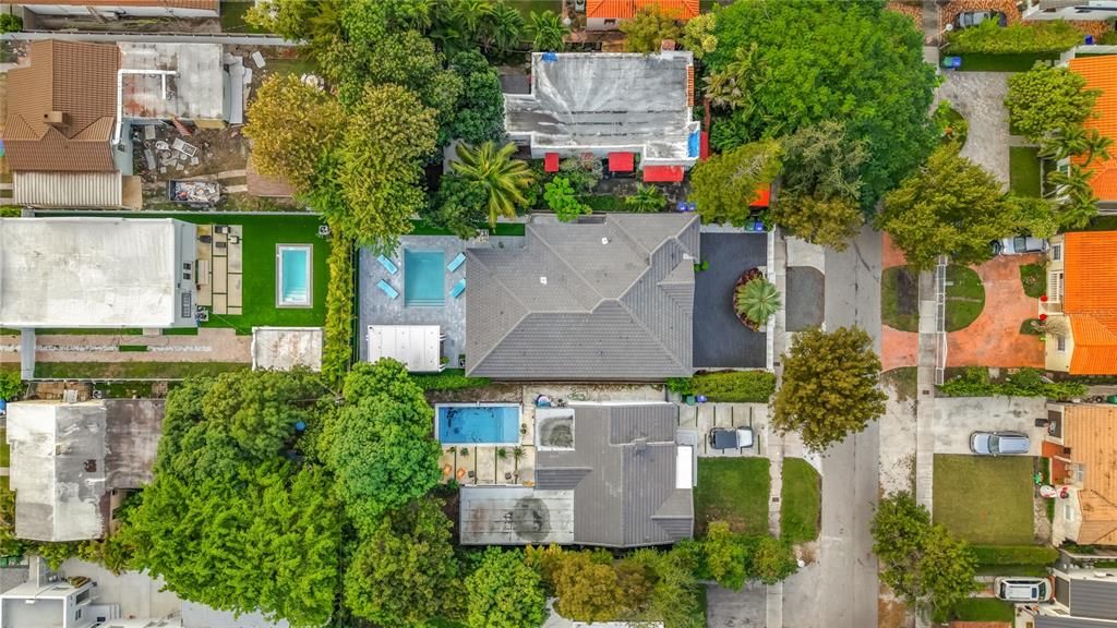 For Sale: $1,890,000 (3 beds, 1 baths, 3144 Square Feet)