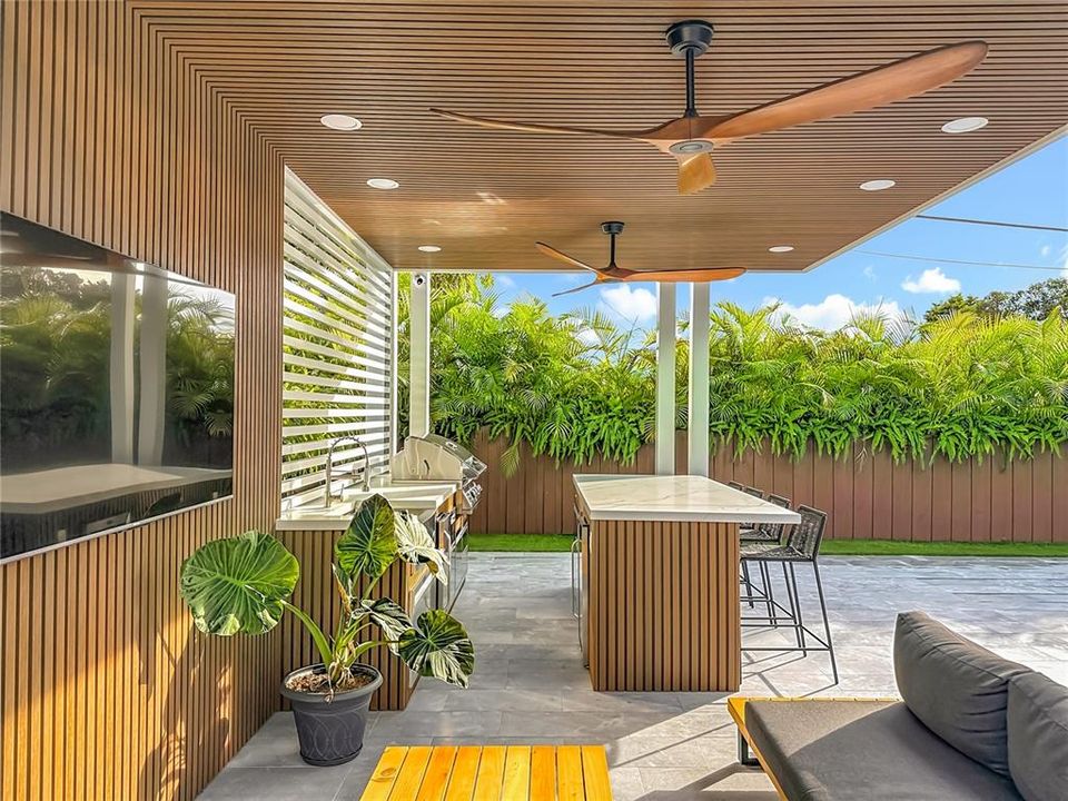 For Sale: $1,890,000 (3 beds, 1 baths, 3144 Square Feet)