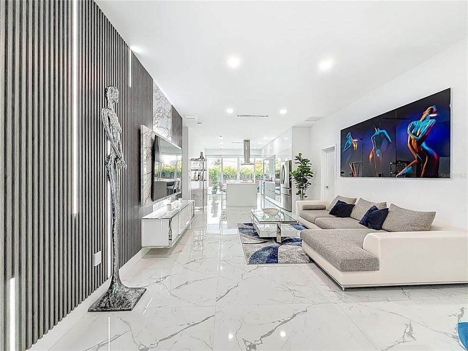 For Sale: $1,890,000 (3 beds, 1 baths, 3144 Square Feet)