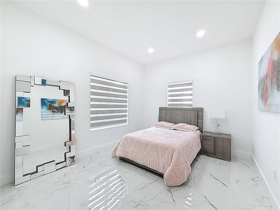 For Sale: $1,890,000 (3 beds, 1 baths, 3144 Square Feet)