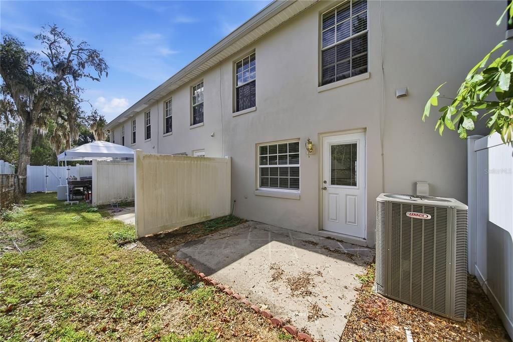 For Rent: $1,500 (2 beds, 1 baths, 958 Square Feet)