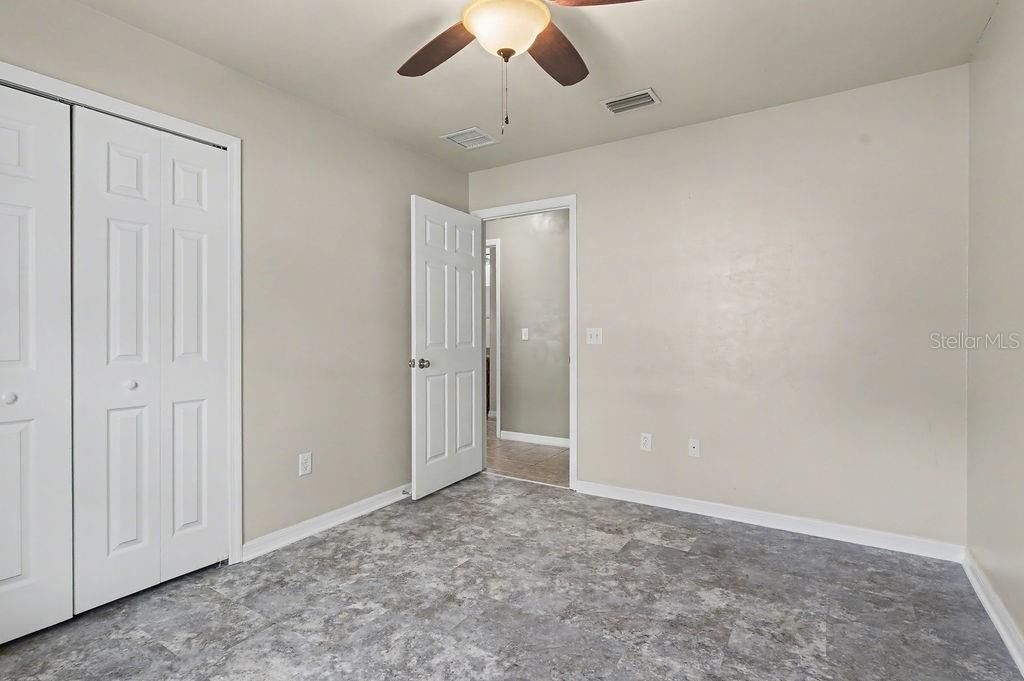 For Sale: $255,000 (3 beds, 2 baths, 1233 Square Feet)