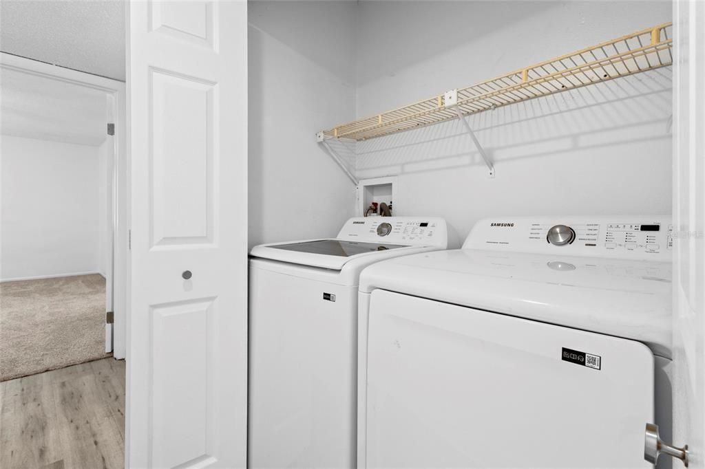 На продажу: $240,000 (3 спален, 2 ванн, 1432 Квадратных фут)