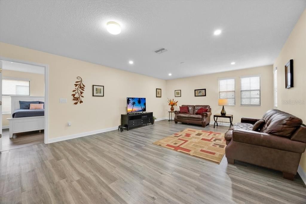 На продажу: $619,000 (7 спален, 5 ванн, 3524 Квадратных фут)