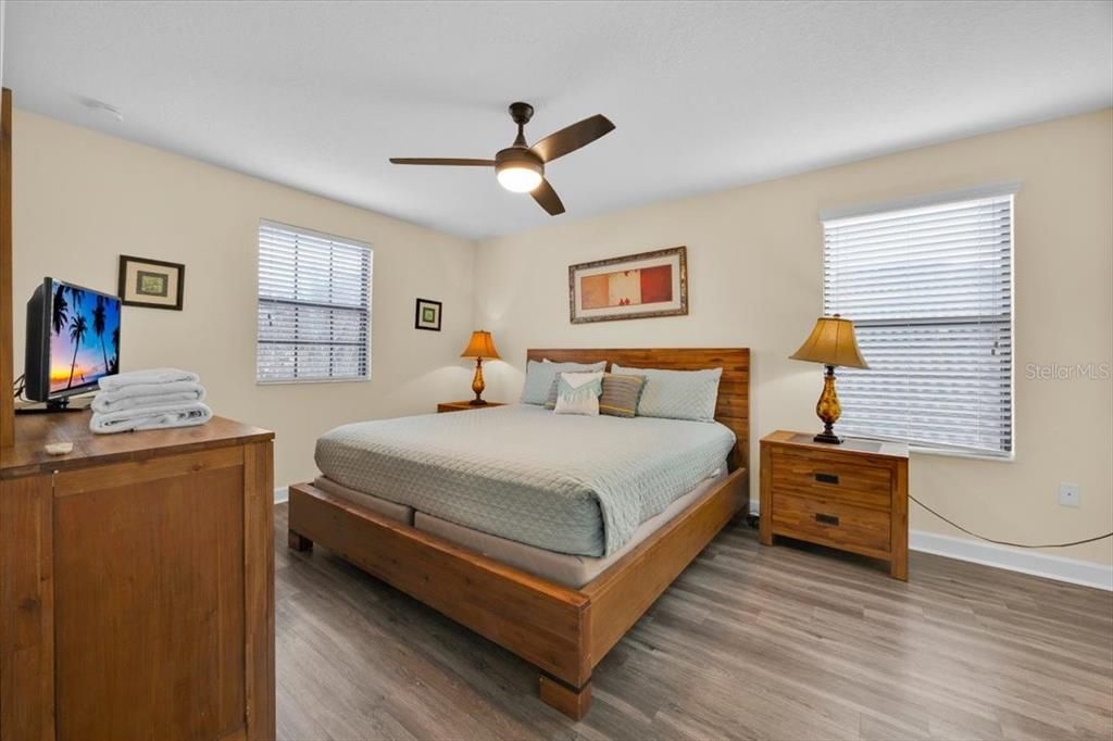 На продажу: $619,000 (7 спален, 5 ванн, 3524 Квадратных фут)