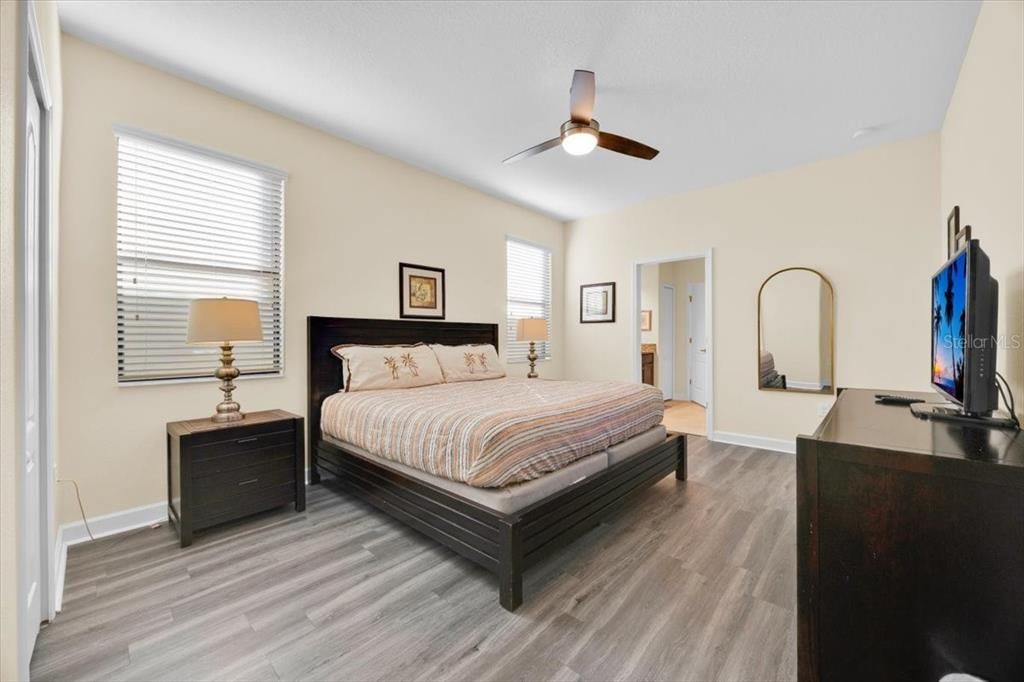 На продажу: $619,000 (7 спален, 5 ванн, 3524 Квадратных фут)