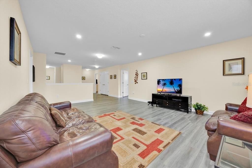 На продажу: $619,000 (7 спален, 5 ванн, 3524 Квадратных фут)