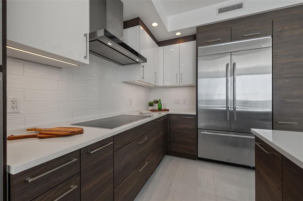 For Sale: $2,195,000 (2 beds, 2 baths, 1522 Square Feet)